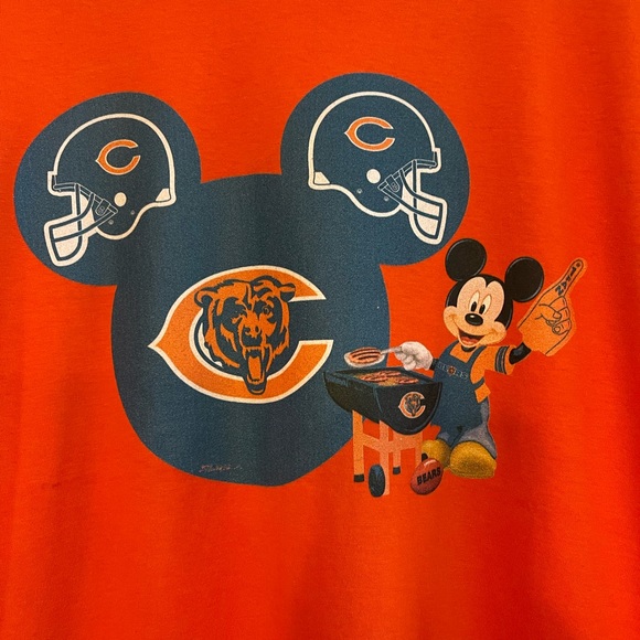 Rare American Apparel Disney Mickey Mouse Chicago Bears T-Shirt Size Large - Picture 2 of 4
